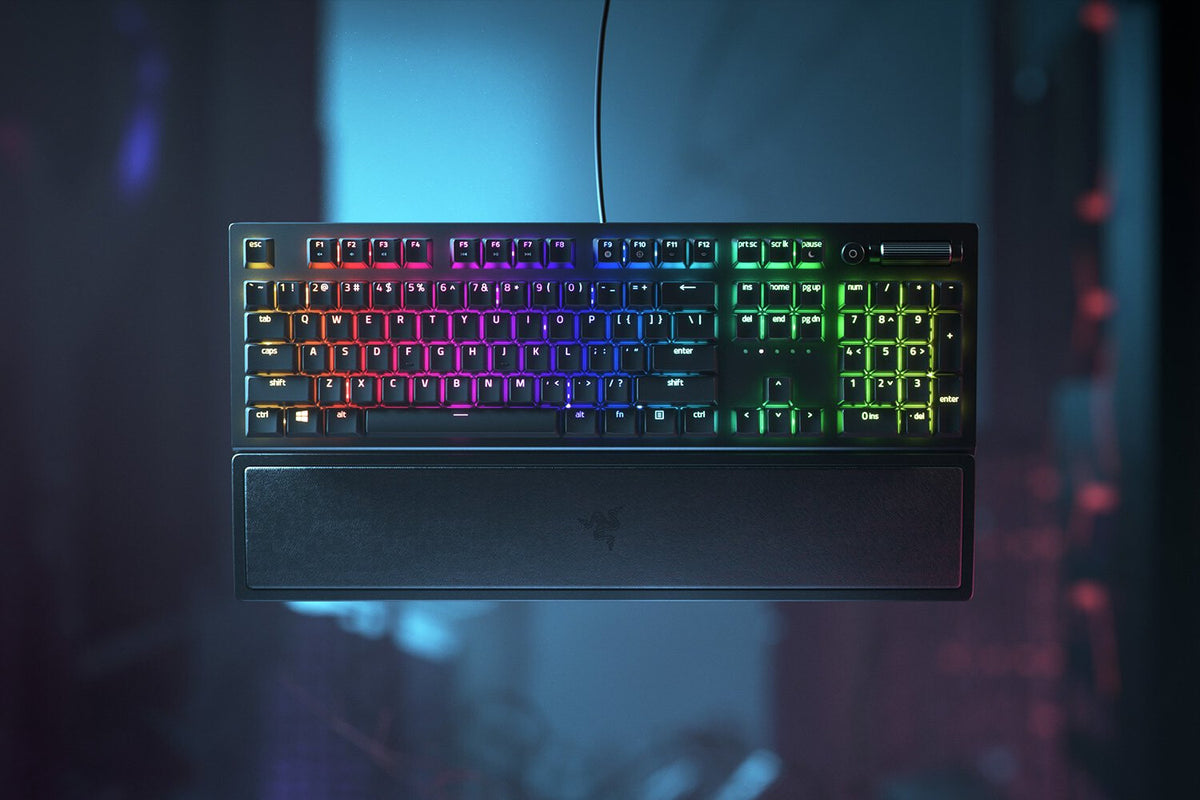 Razer BlackWidow V3 - USB Wired RGB Mechanical Keyboard in Black (QWERTY US)