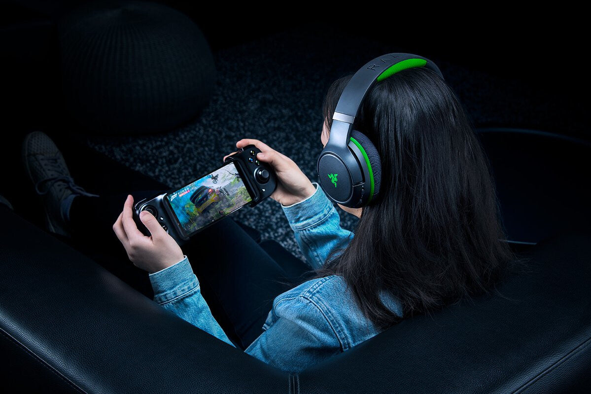 Razer Kaira Pro - Wired &amp; Bluetooth Wireless Gaming Headset