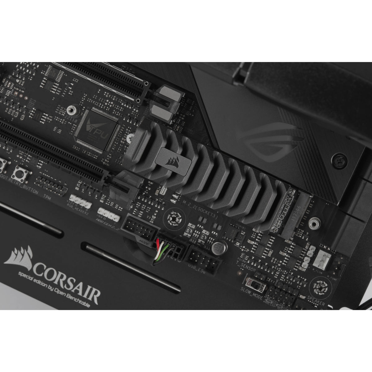 Corsair MP600 PRO XT - PCI Express 4.0 NVMe 3D TLC NAND M.2 SSD - 2 TB