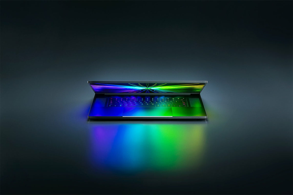 Razer Blade 18 Laptop - 45.7 cm (18&quot;) - Intel® Core™ i9-14900HX - 32 GB DDR5-SDRAM - 1 TB SSD - NVIDIA GeForce RTX 4080 - Wi-Fi 7 - Windows 11 Home - Black