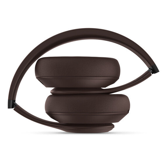 Apple Beats Studio Pro - USB Type-C Wired &amp; Wireless Bluetooth Headset in Brown