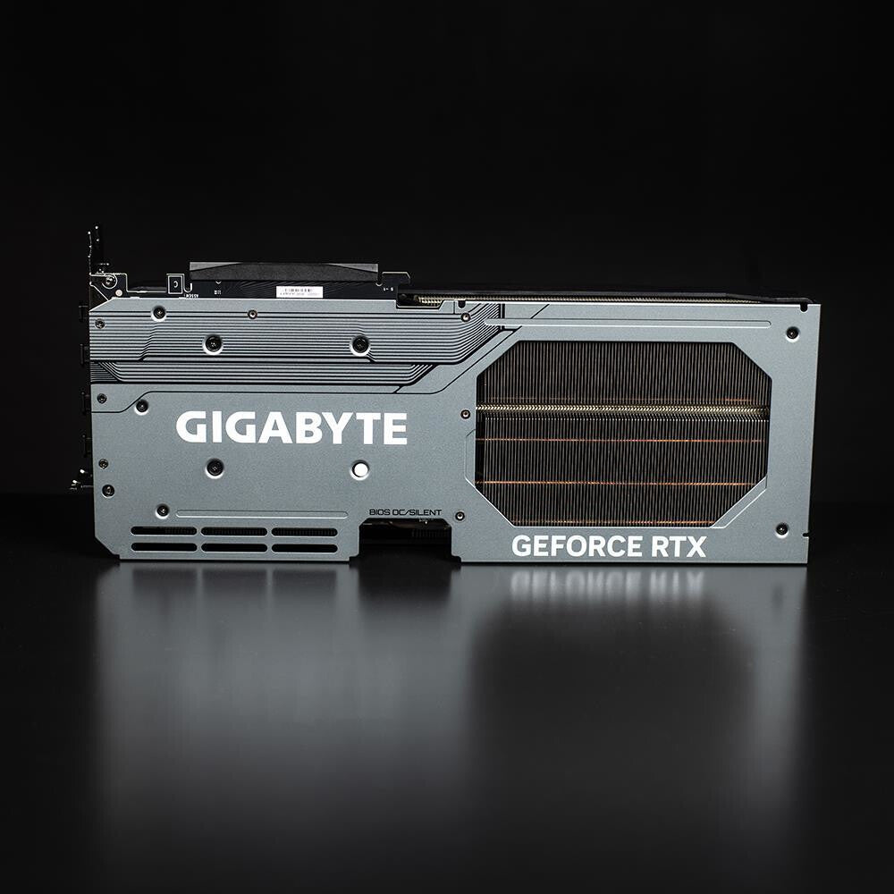 Gigabyte GAMING OC 12G - NVIDIA GeForce RTX 4070 Ti 12 GB GDDR6X graphics card