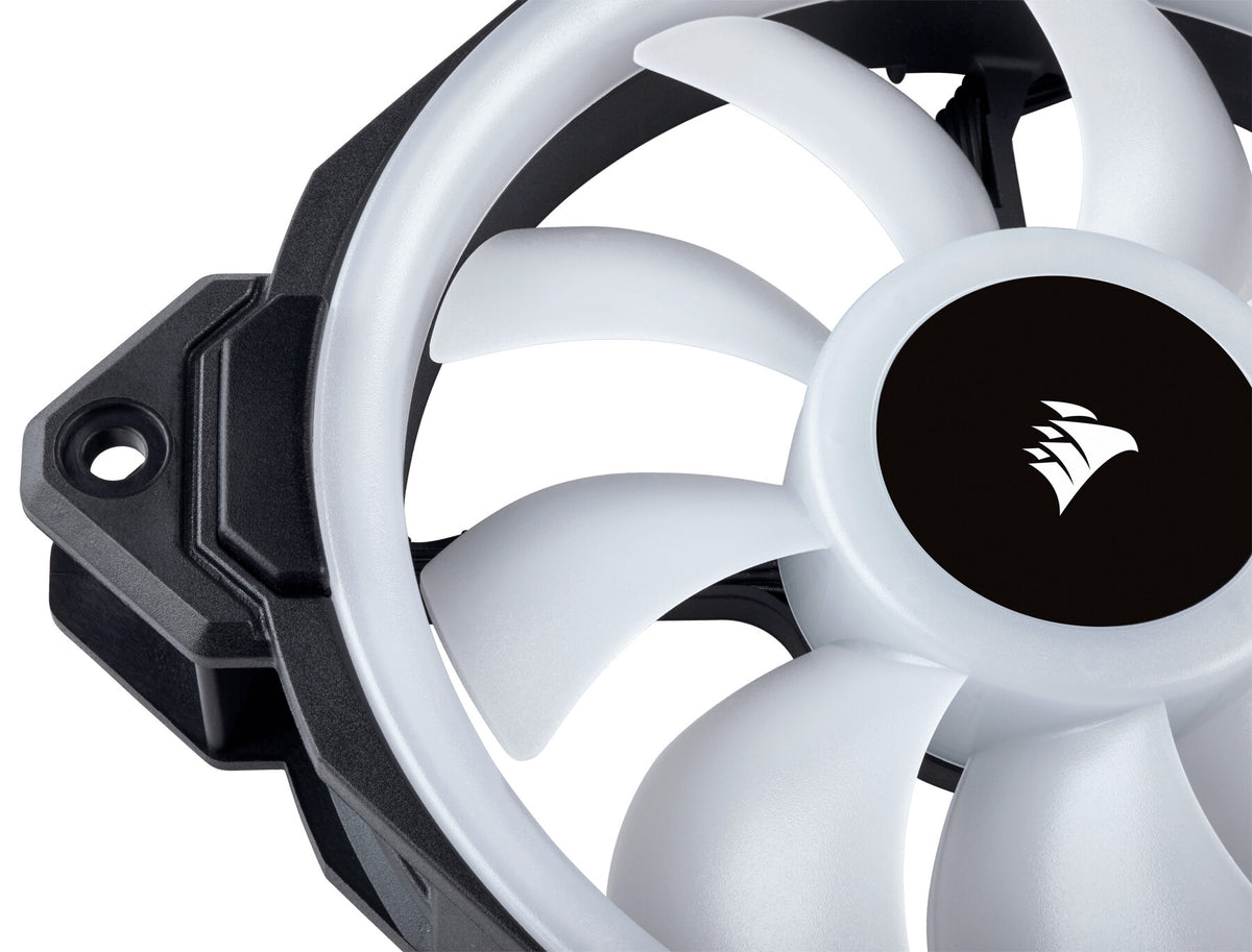 Corsair LL120 RGB - Computer Case Fan in Black / White - 120mm