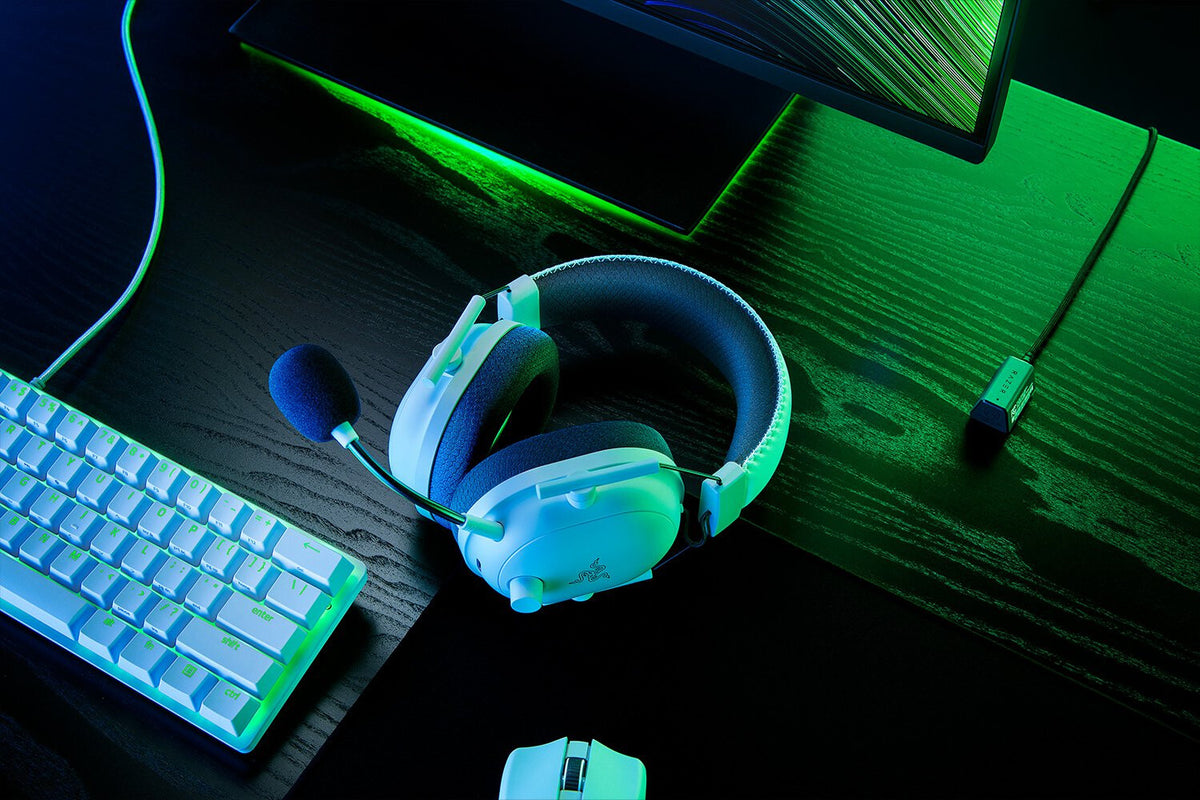 Razer BlackShark V2 Pro - Wireless Bluetooth Gaming Headset in White